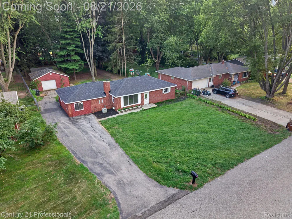 5000 Robert Street Shelby Charter Township, MI 48316