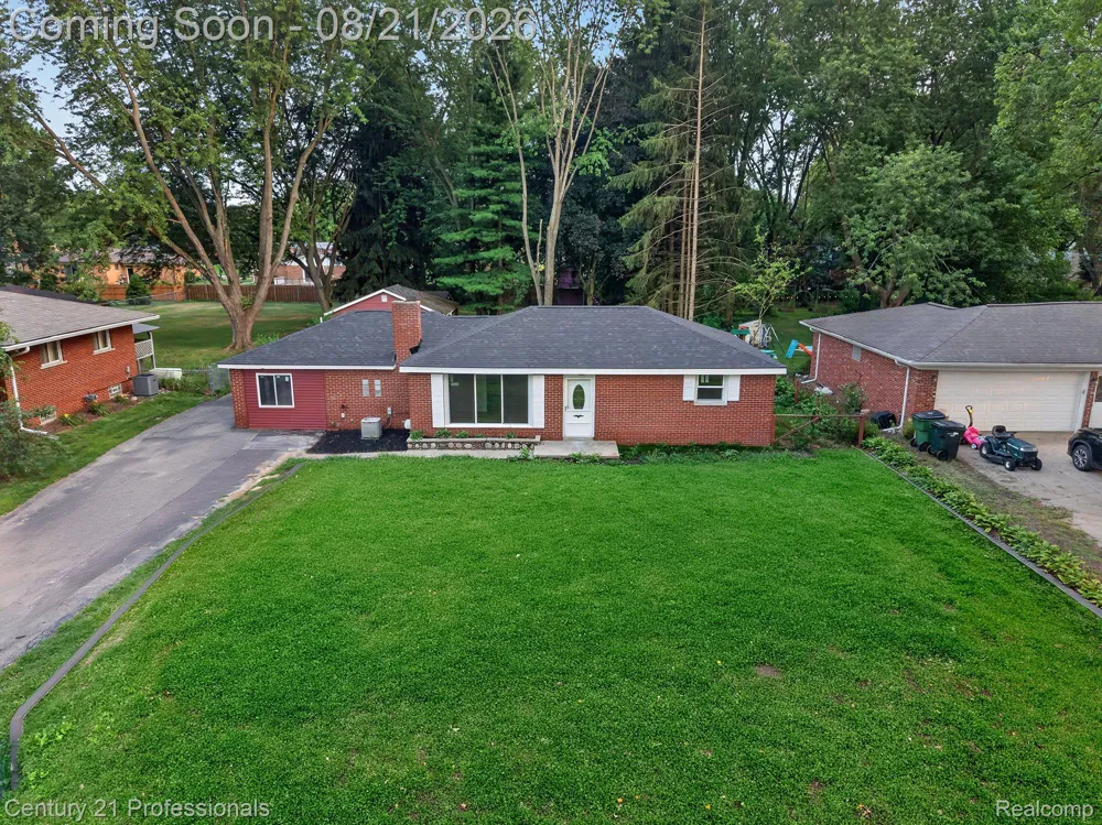 5000 Robert Street Shelby Charter Township, MI 48316
