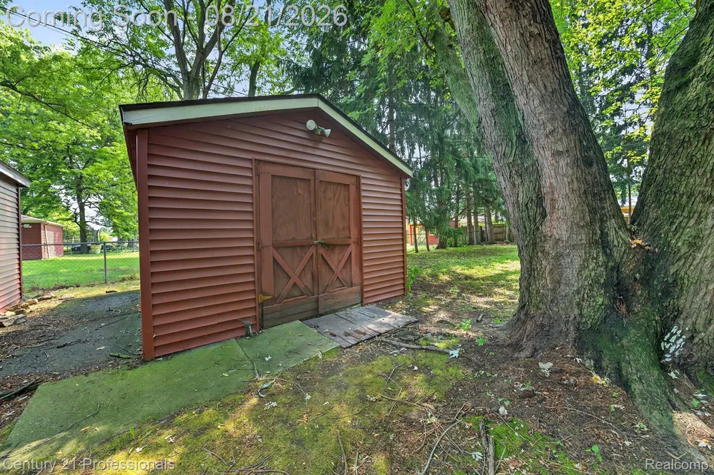 5000 Robert Street Shelby Charter Township, MI 48316