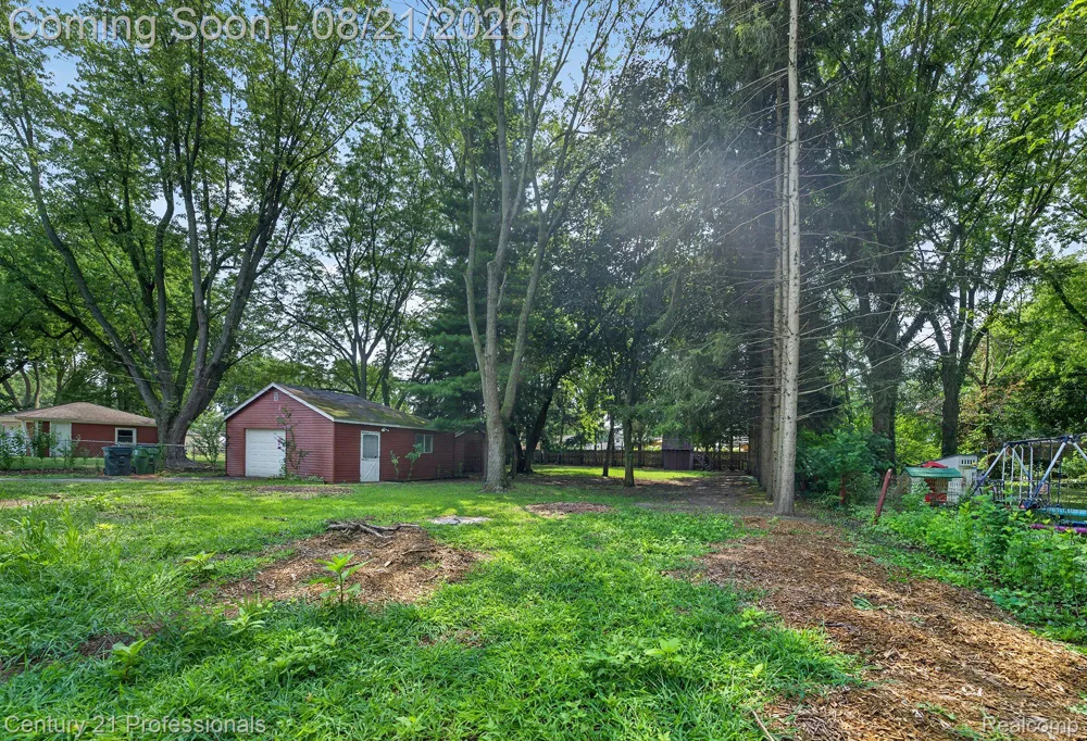 5000 Robert Street Shelby Charter Township, MI 48316