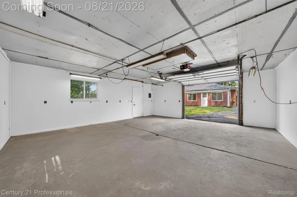 5000 Robert Street Shelby Charter Township, MI 48316