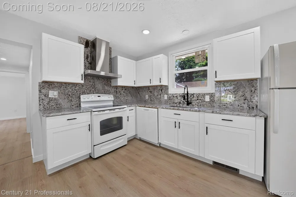 5000 Robert Street Shelby Charter Township, MI 48316