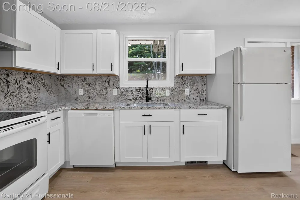 5000 Robert Street Shelby Charter Township, MI 48316