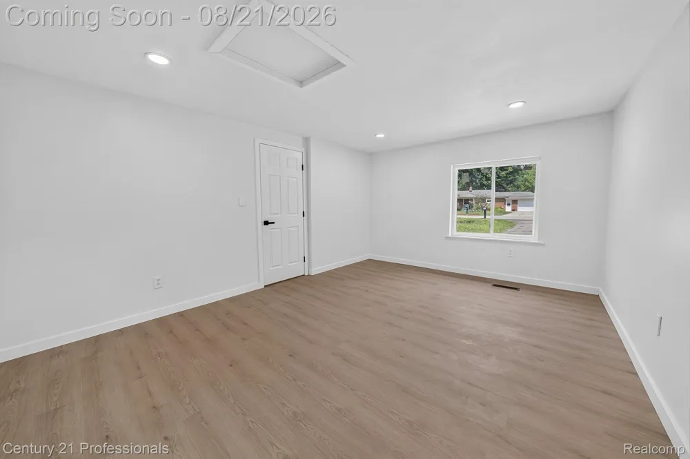 5000 Robert Street Shelby Charter Township, MI 48316