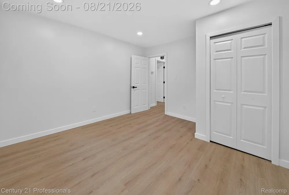 5000 Robert Street Shelby Charter Township, MI 48316