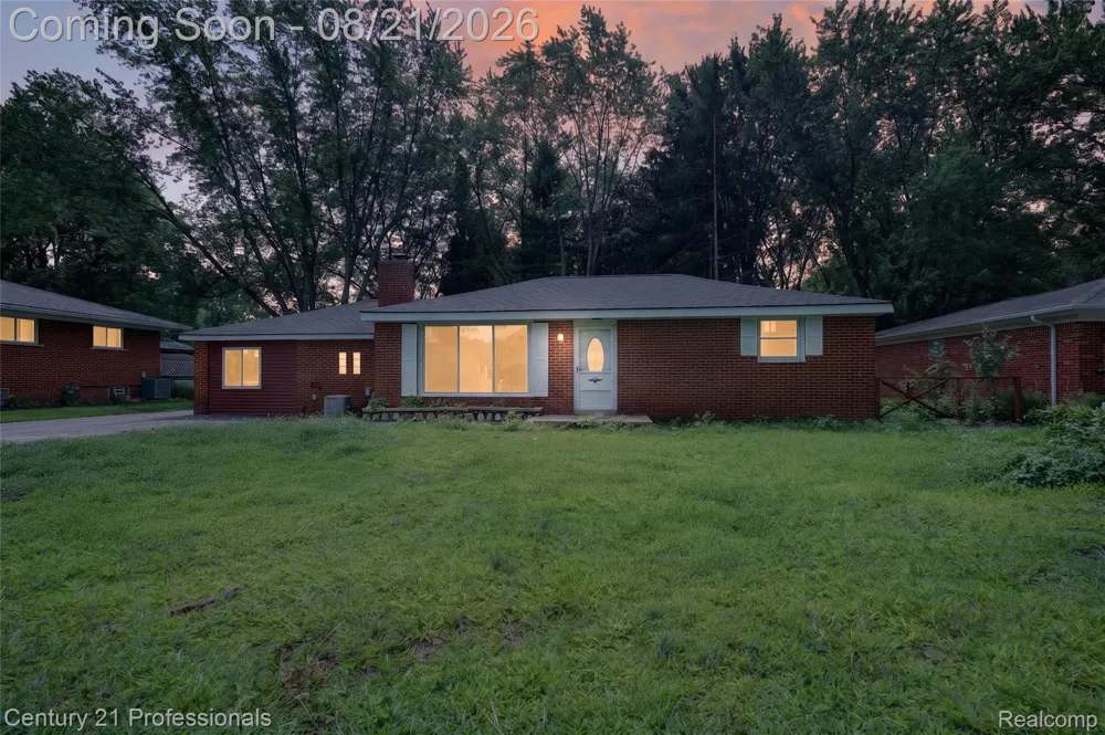 5000 Robert Street Shelby Charter Township, MI 48316