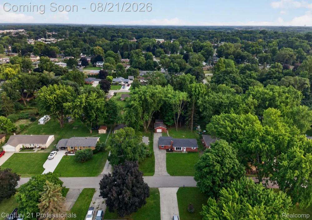 5000 Robert Street Shelby Charter Township, MI 48316