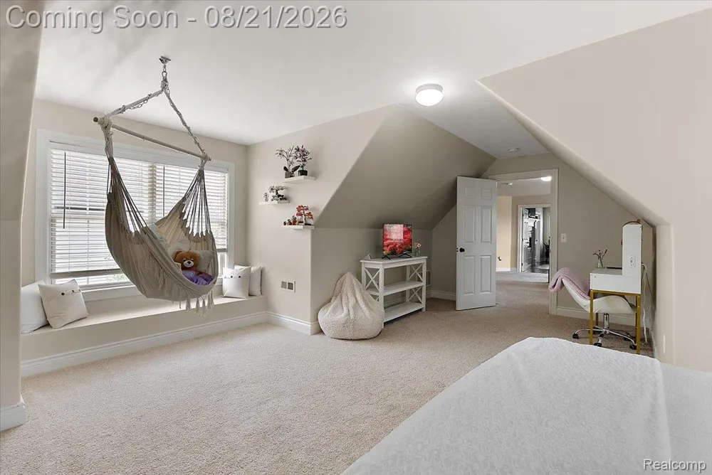 587 Bay Pointe Drive Oxford Village, MI 48371