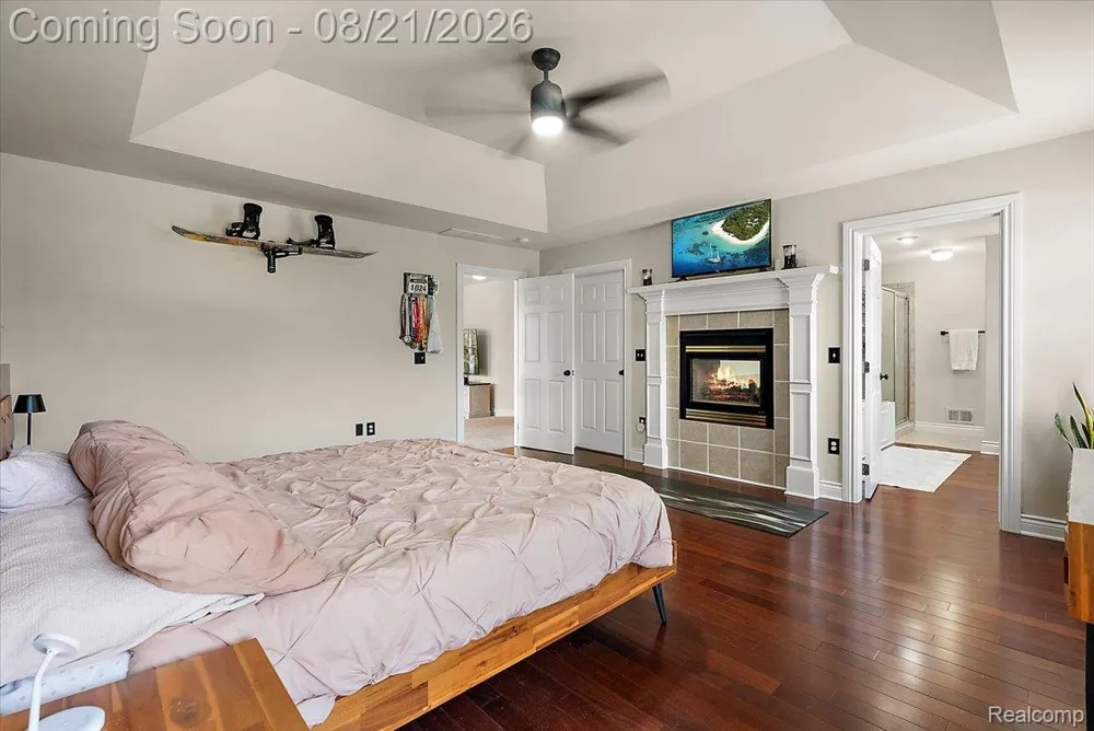 587 Bay Pointe Drive Oxford Village, MI 48371