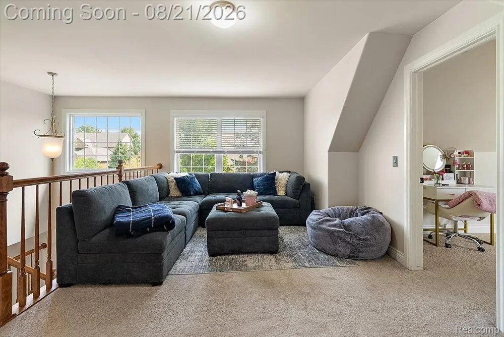 587 Bay Pointe Drive Oxford Village, MI 48371