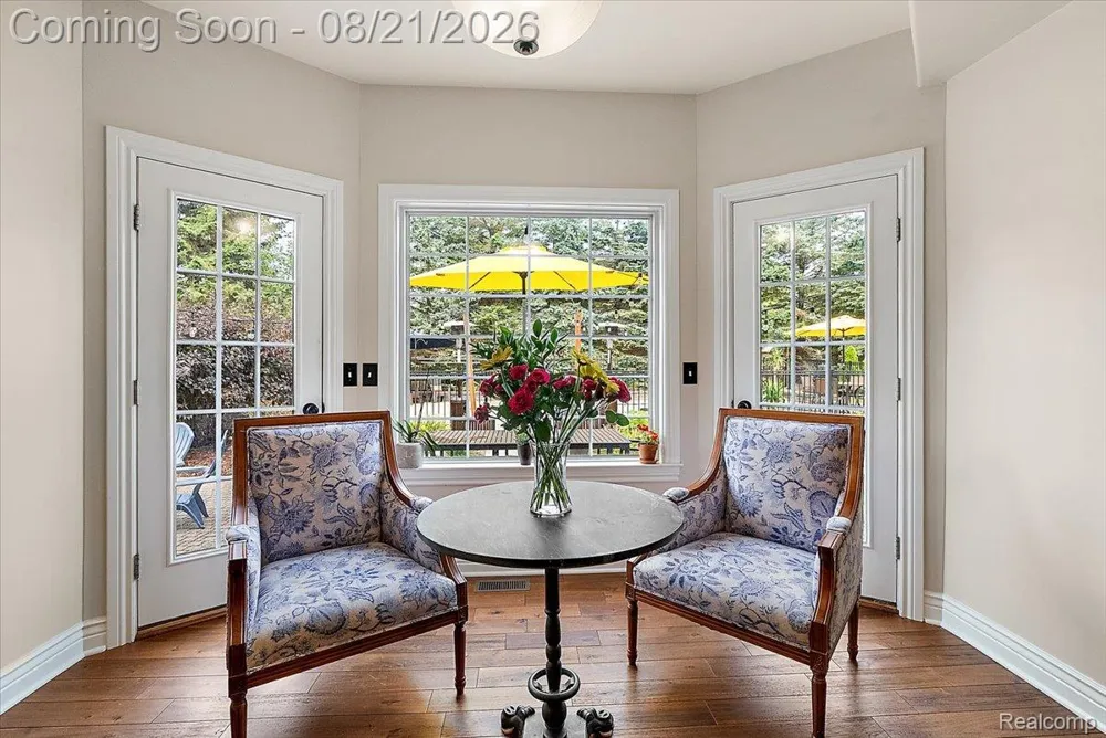 587 Bay Pointe Drive Oxford Village, MI 48371
