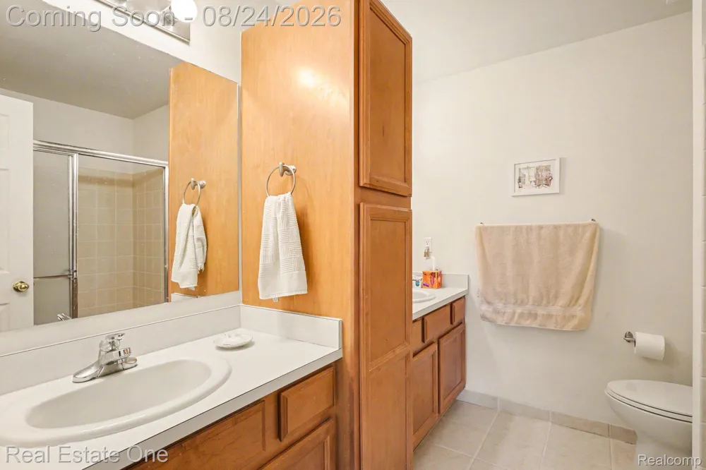 33102 Emma Circle #187 Commerce Charter Township, MI 48390