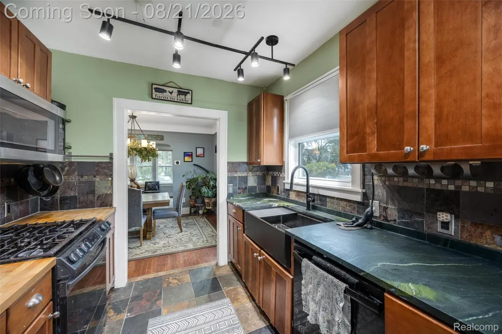 731 Spencer Street Ferndale City, MI 48220