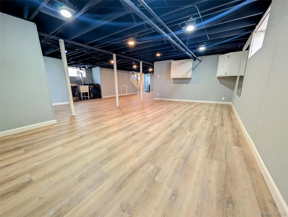 312 MCKINLEY AVENUE Grosse Pointe Farms City, MI 48236