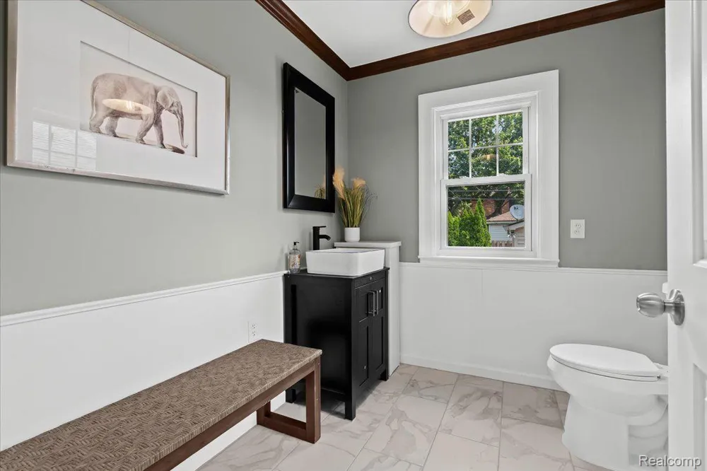 312 MCKINLEY AVENUE Grosse Pointe Farms City, MI 48236