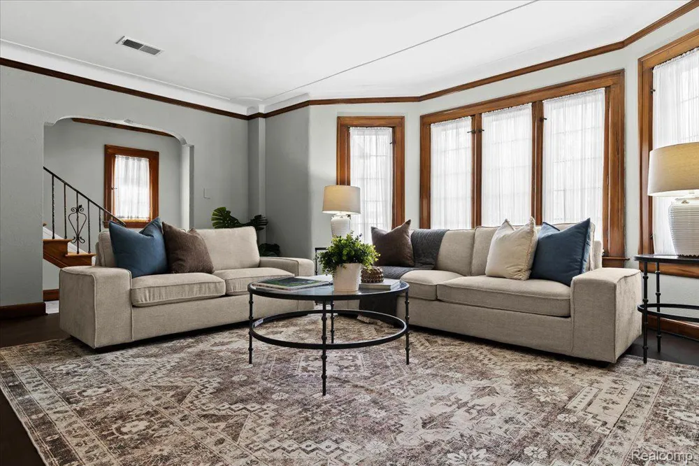 312 MCKINLEY AVENUE Grosse Pointe Farms City, MI 48236