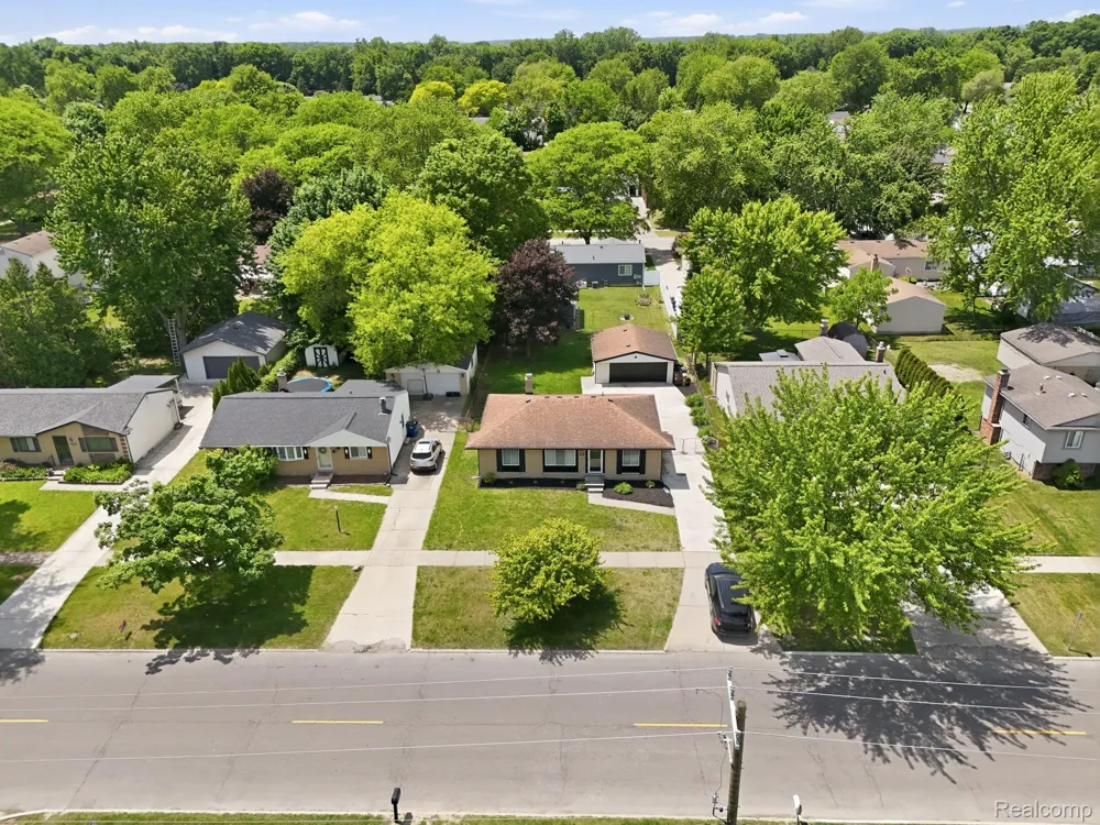 1260 S John Hix Street Westland City, MI 48186