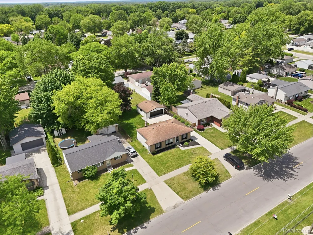 1260 S John Hix Street Westland City, MI 48186