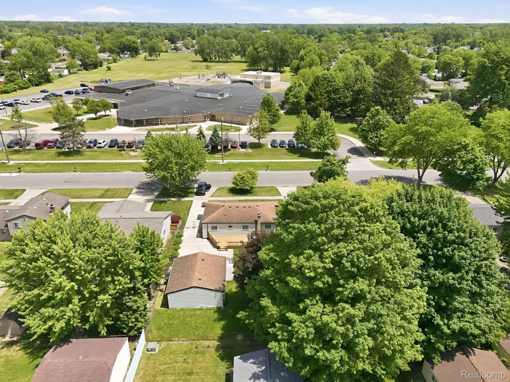 1260 S John Hix Street Westland City, MI 48186
