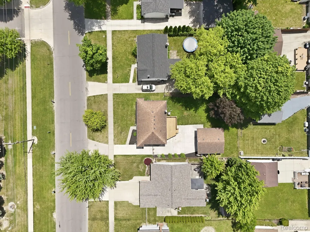 1260 S John Hix Street Westland City, MI 48186