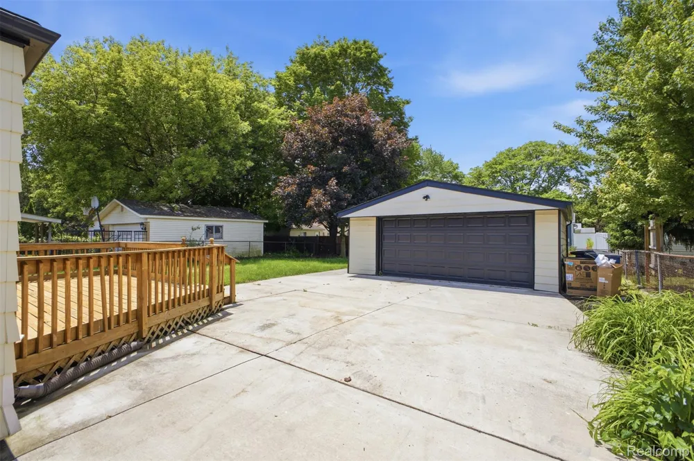 1260 S John Hix Street Westland City, MI 48186