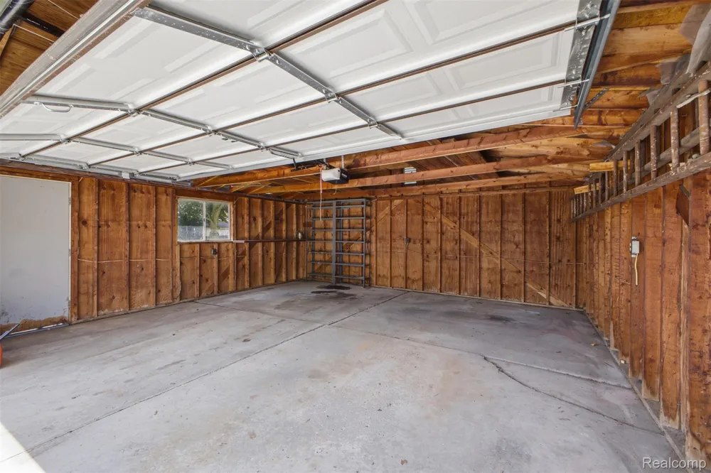 1260 S John Hix Street Westland City, MI 48186