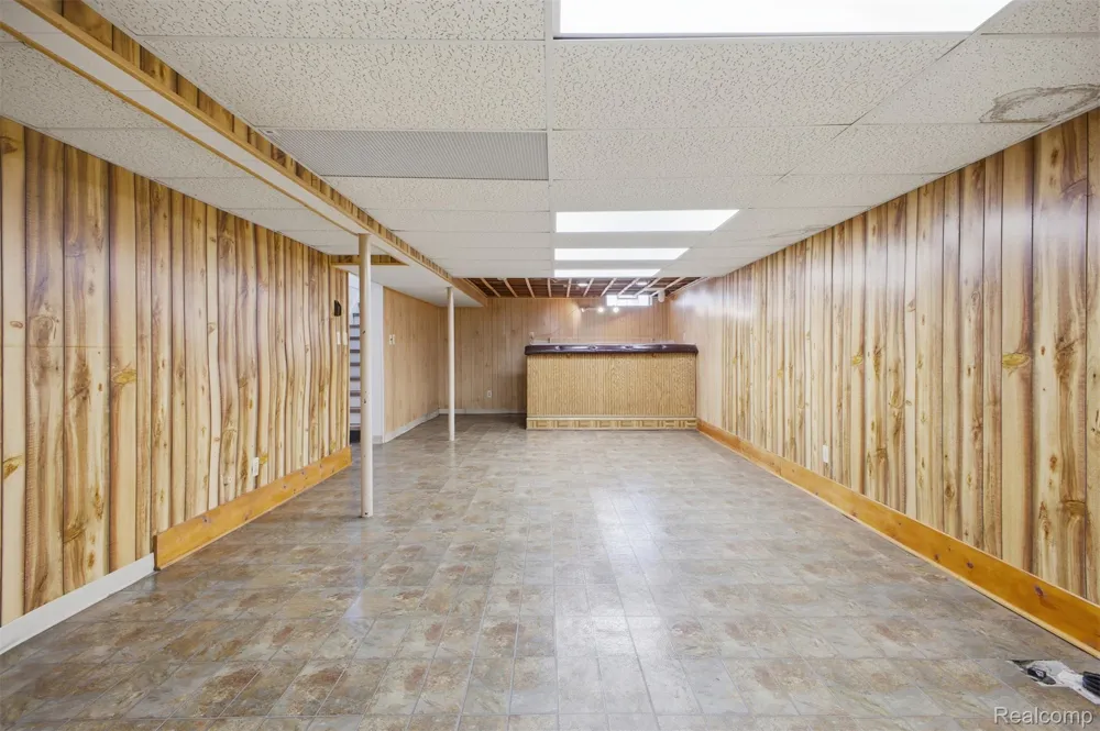 1260 S John Hix Street Westland City, MI 48186