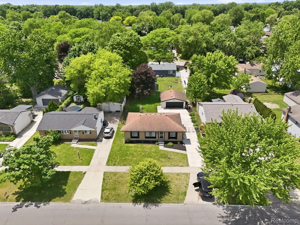 1260 S John Hix Street Westland City, MI 48186