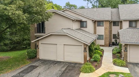 6461 Maple Hills Drive