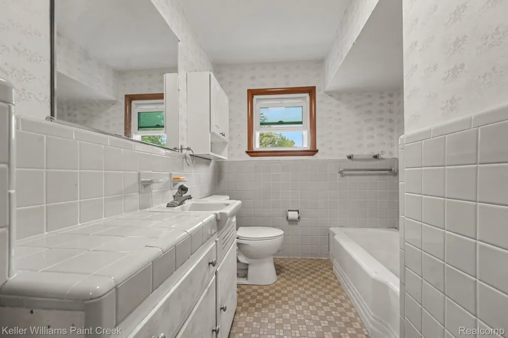 71320 Dequindre Road Bruce Township, MI 48065