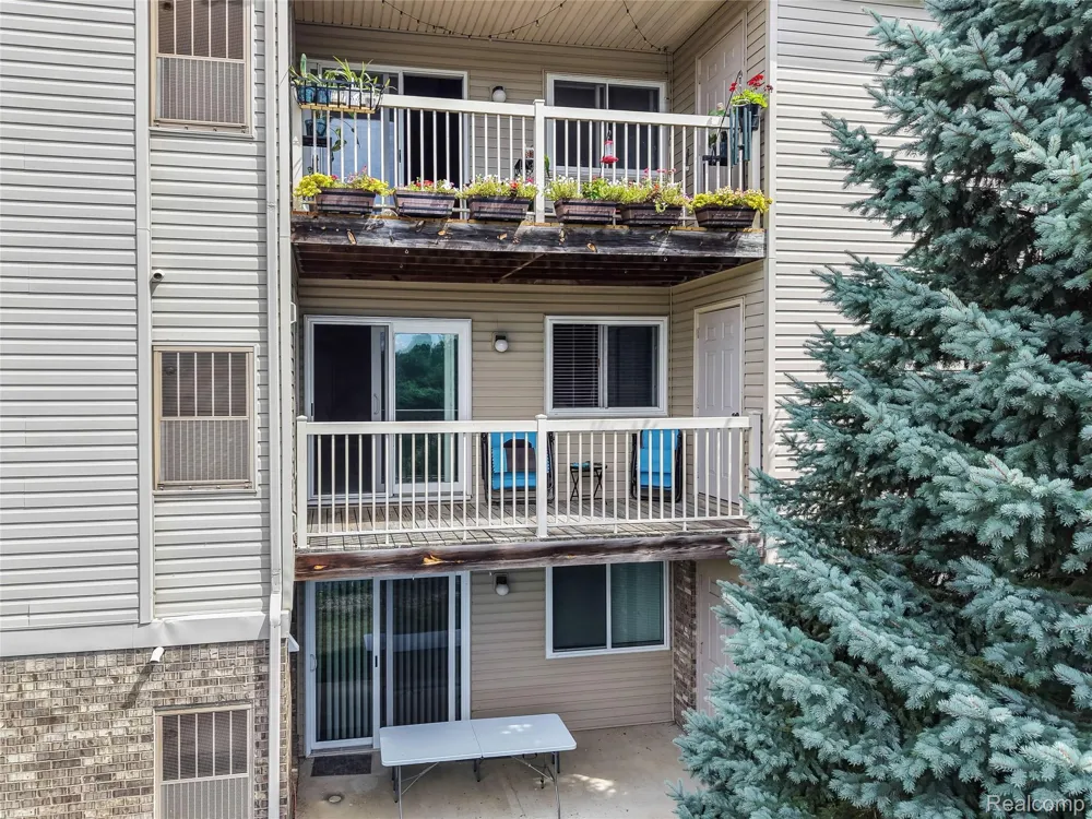 862 Amanda Lane Pontiac City, MI 48340