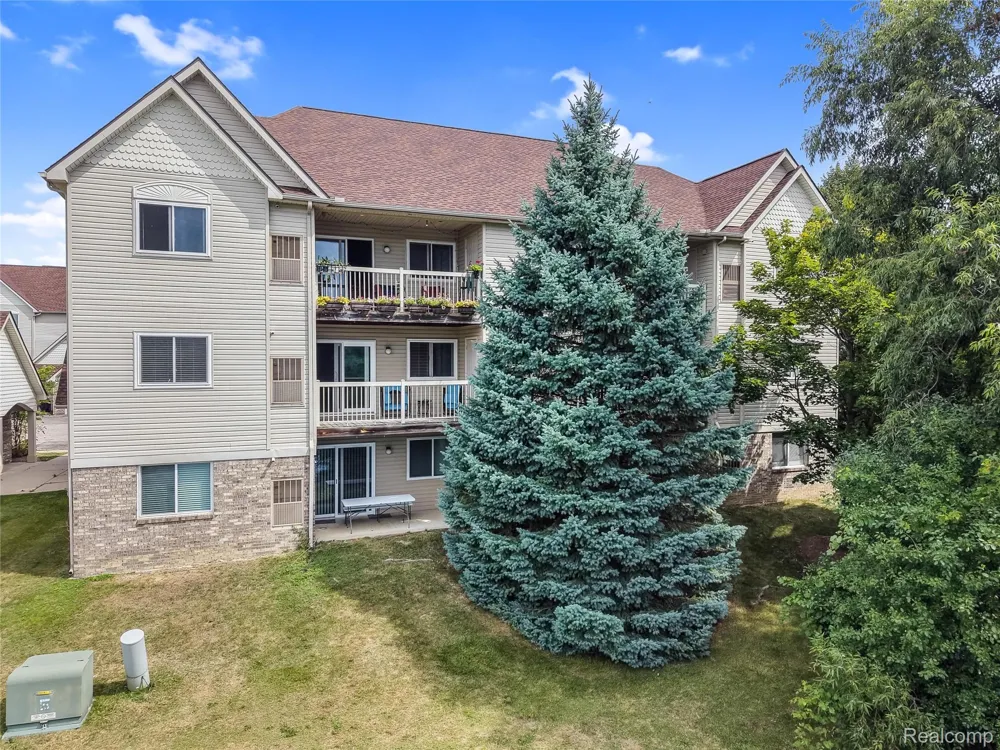 862 Amanda Lane Pontiac City, MI 48340
