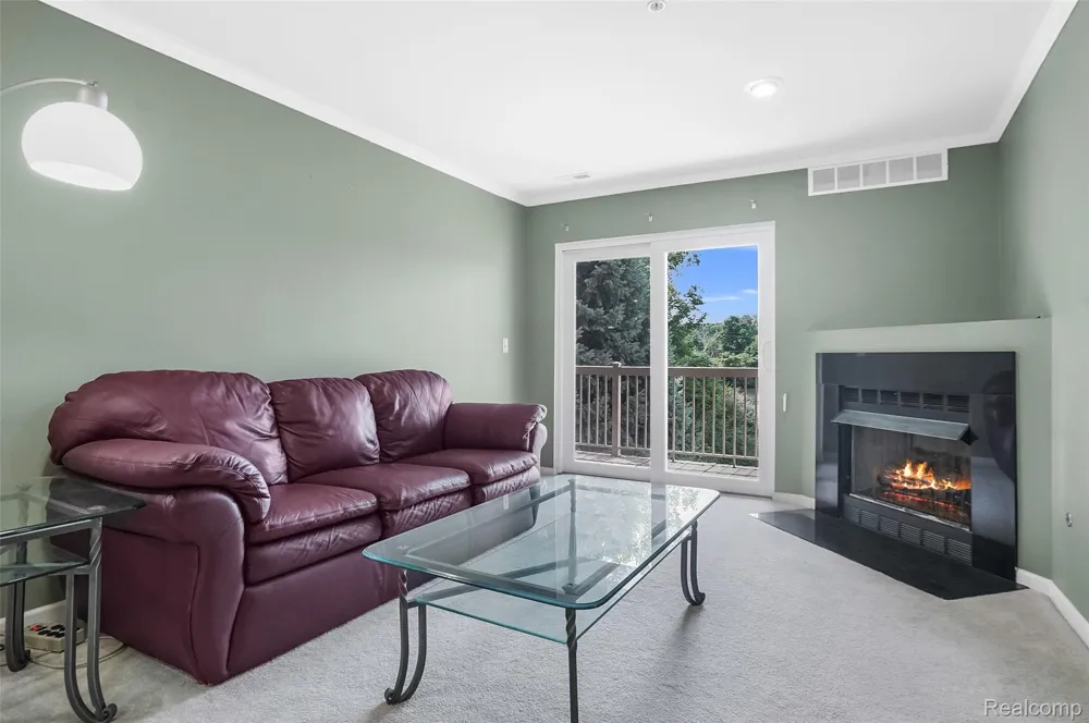 862 Amanda Lane Pontiac City, MI 48340