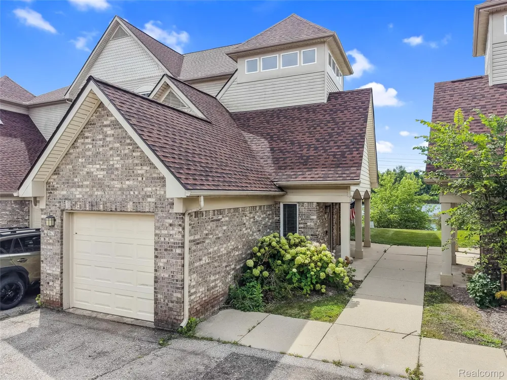 862 Amanda Lane Pontiac City, MI 48340