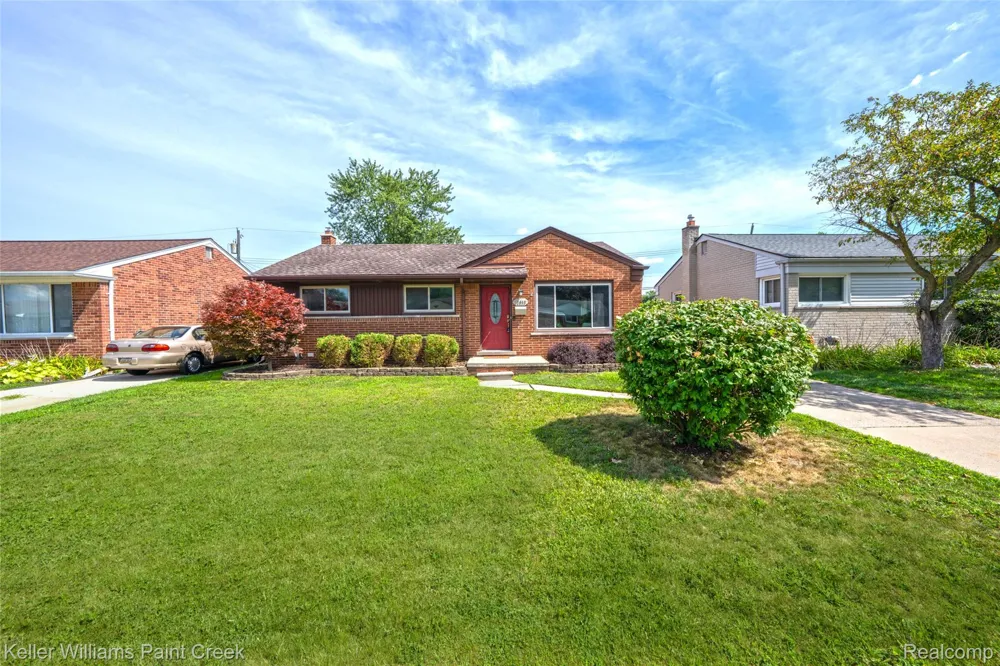 22613 Port Street St Clair Shores City, MI 48082