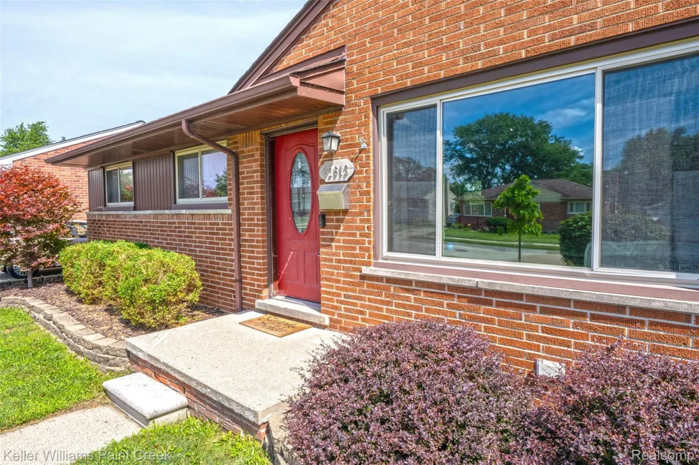 22613 Port Street St Clair Shores City, MI 48082