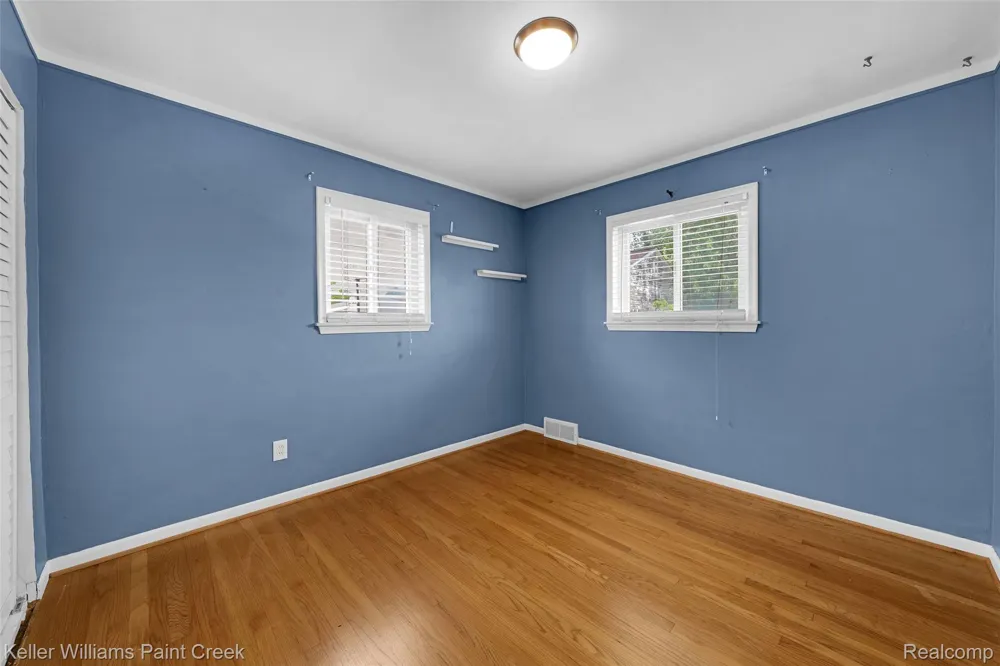 22613 Port Street St Clair Shores City, MI 48082