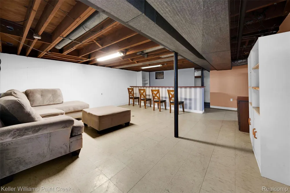 22613 Port Street St Clair Shores City, MI 48082