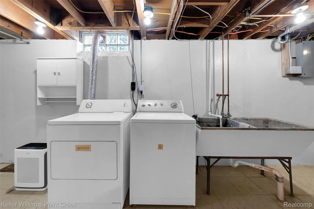 22613 Port Street St Clair Shores City, MI 48082