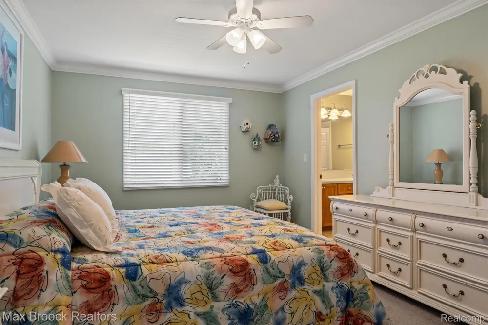 54878 Grenelefe Circle E Lyon Charter Township, MI 48178