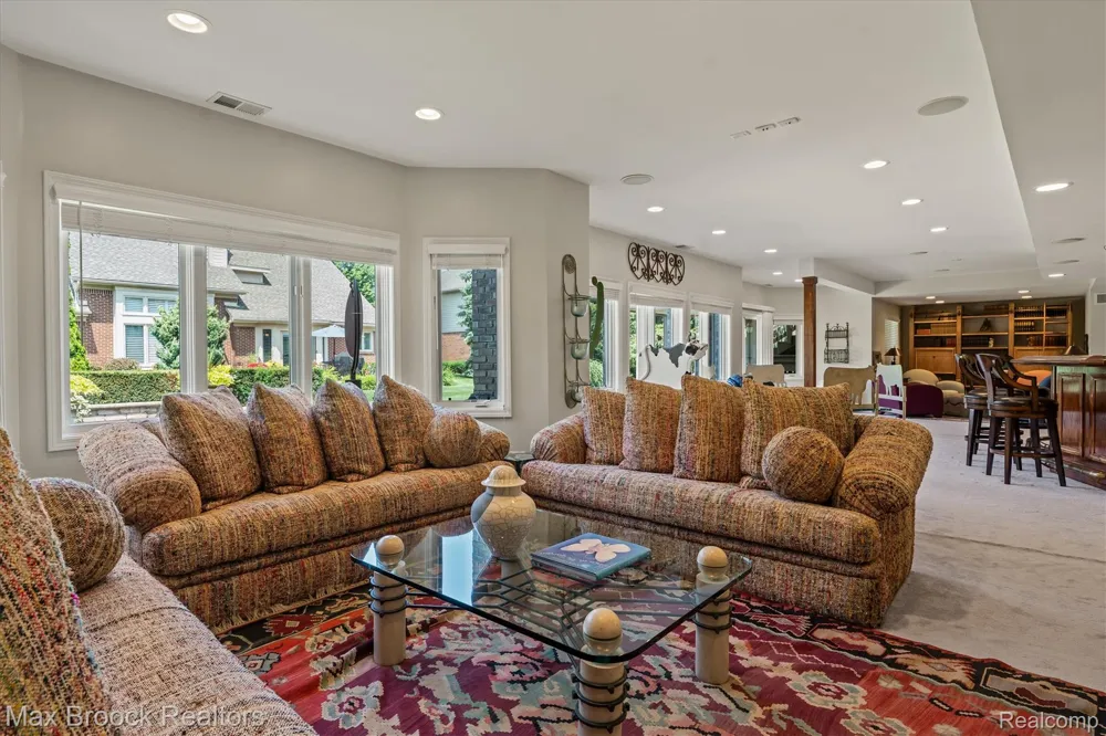 54878 Grenelefe Circle E Lyon Charter Township, MI 48178