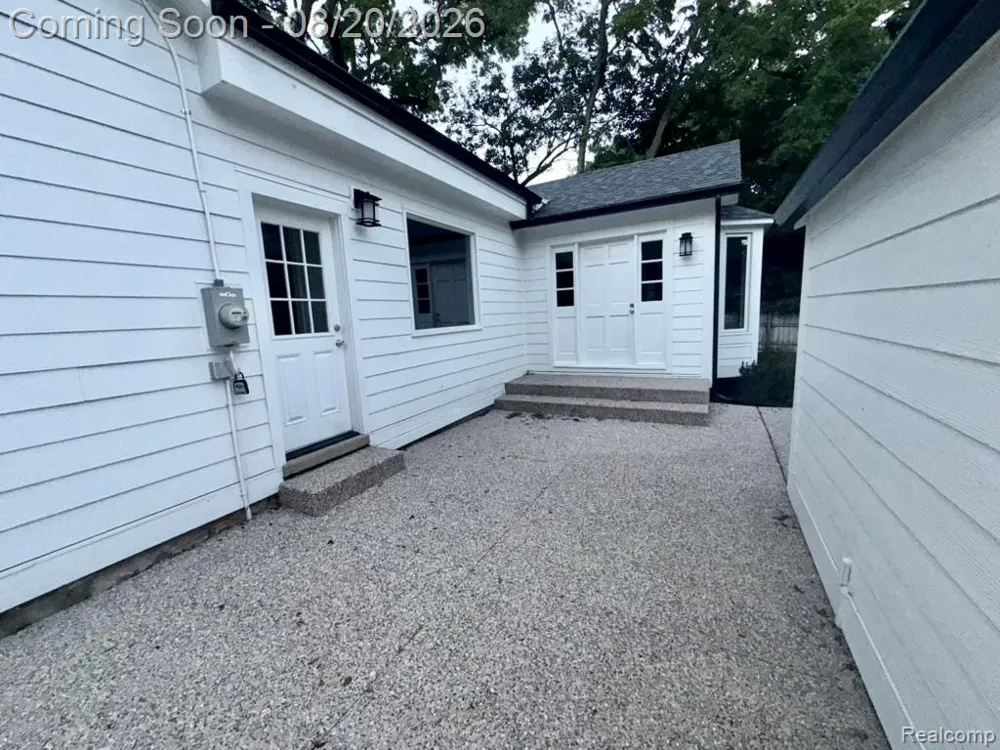 26091 German Mill Road Franklin Village, MI 48025