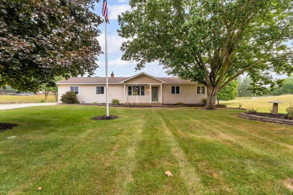 12789 12 Mile Road Green Oak Township, MI 48178