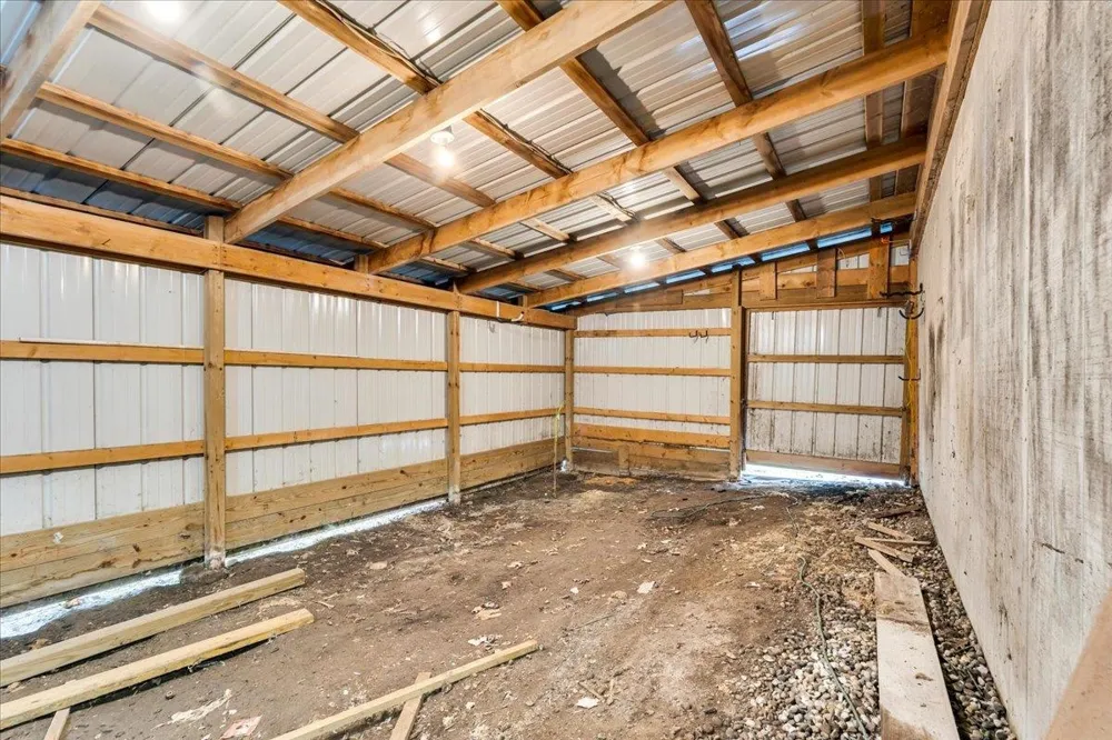 12789 12 Mile Road Green Oak Township, MI 48178