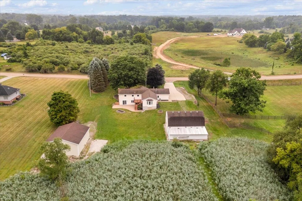 12789 12 Mile Road Green Oak Township, MI 48178