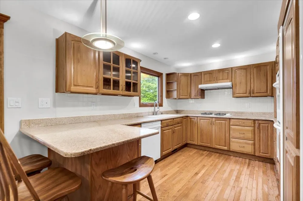 12789 12 Mile Road Green Oak Township, MI 48178