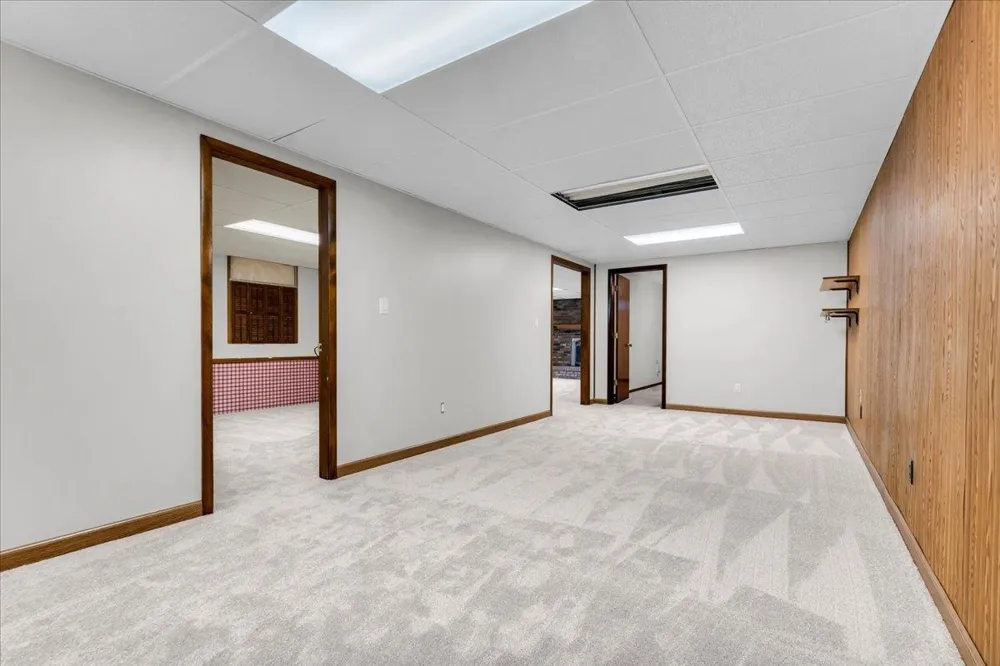 12789 12 Mile Road Green Oak Township, MI 48178