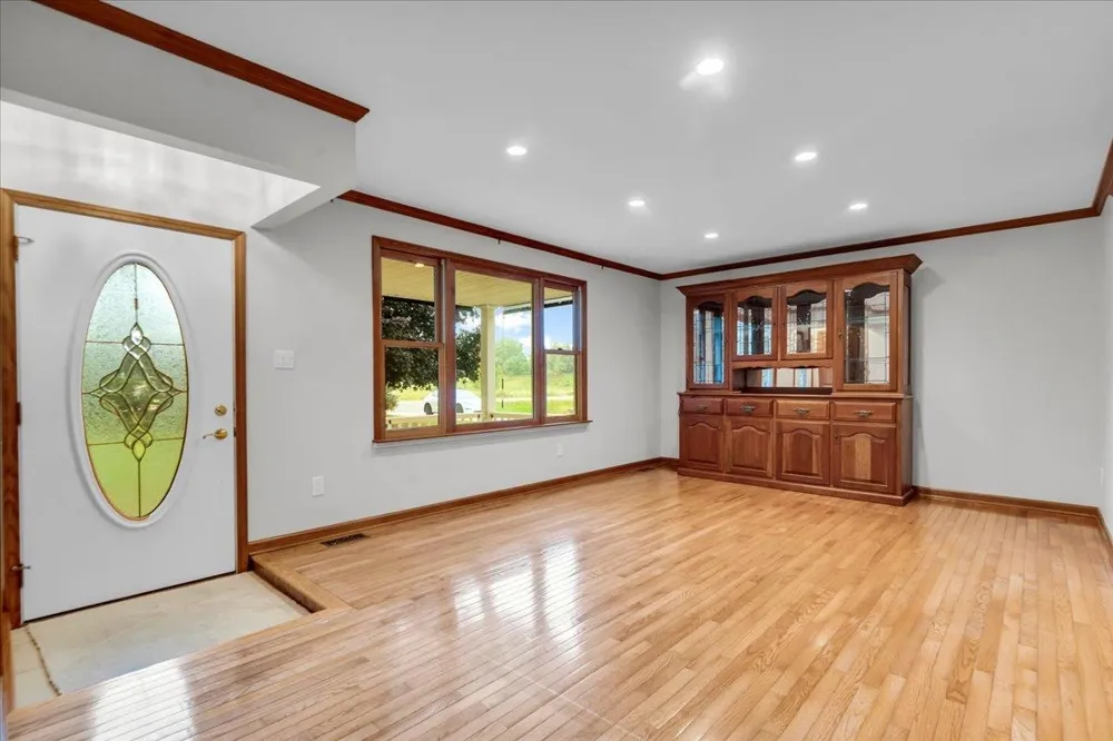 12789 12 Mile Road Green Oak Township, MI 48178