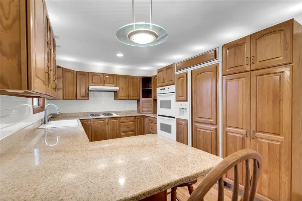 12789 12 Mile Road Green Oak Township, MI 48178