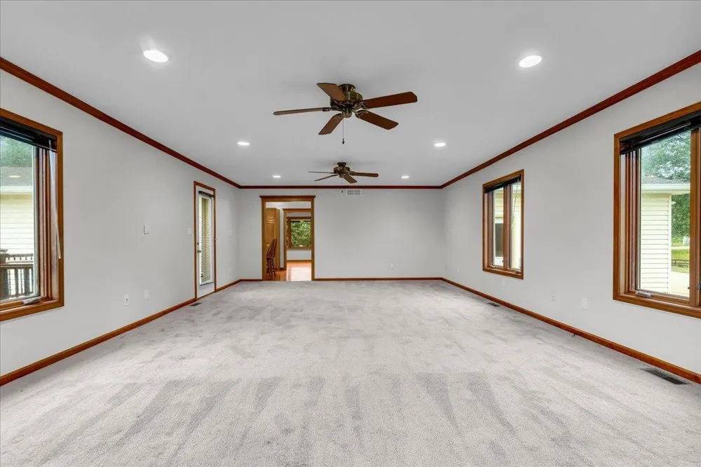 12789 12 Mile Road Green Oak Township, MI 48178